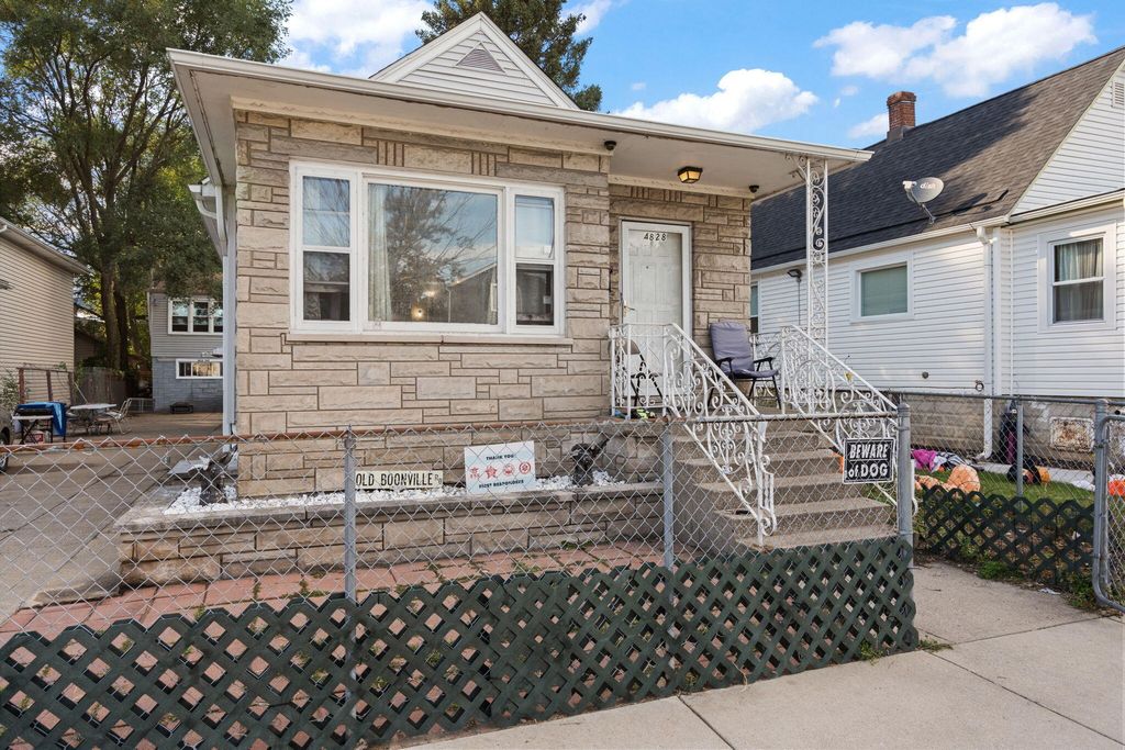 Photo of 4828 Oak Avenue, Hammond, IN 46327 (MLS # 833696)