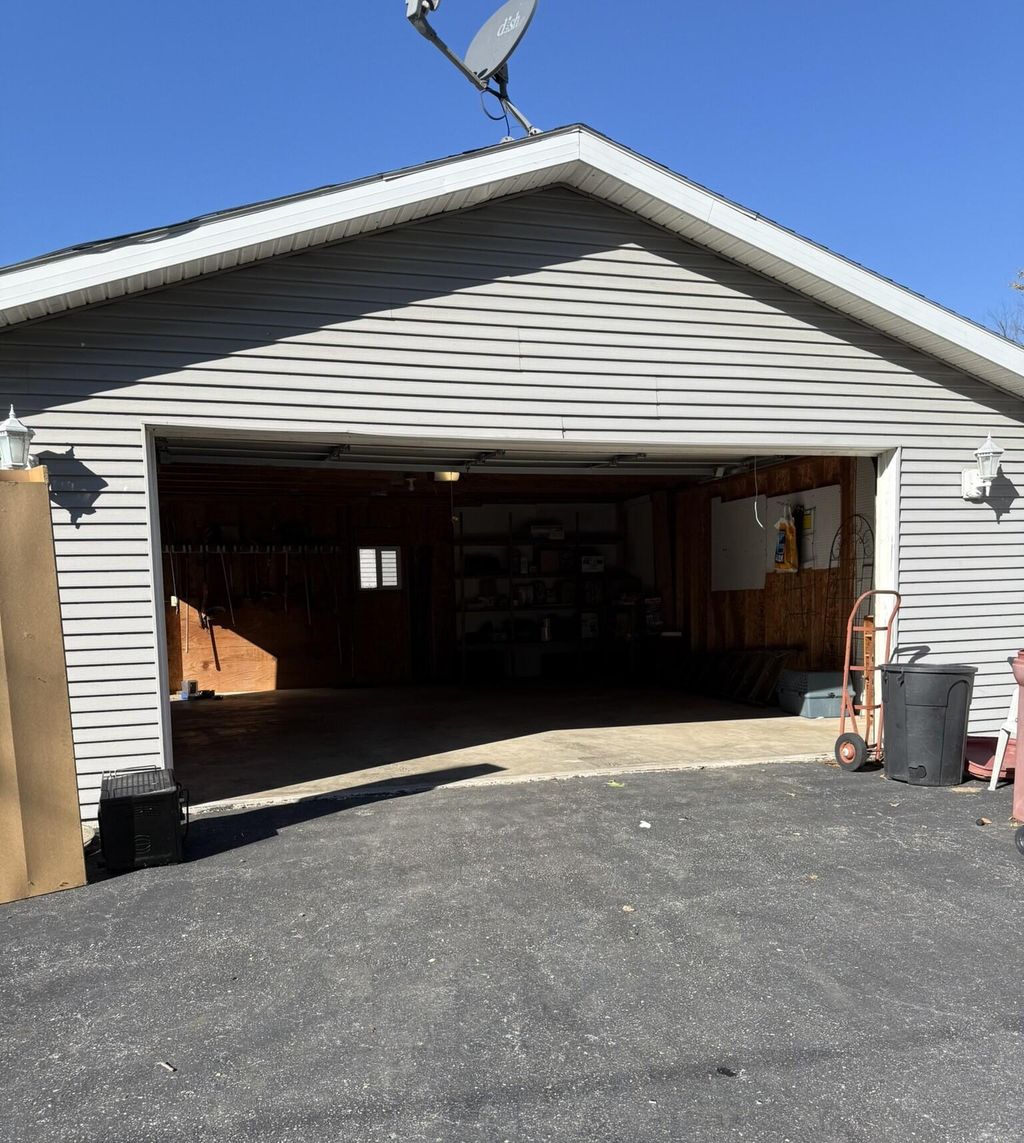 Photo of 6971 Massachusetts Street, Merrillville, IN 46410 (MLS # 837611)