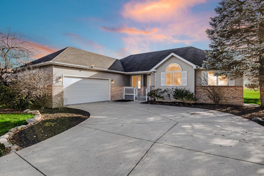 Photo of 5027 Teal Terrace, Schererville, IN 46375 (MLS # 844745)