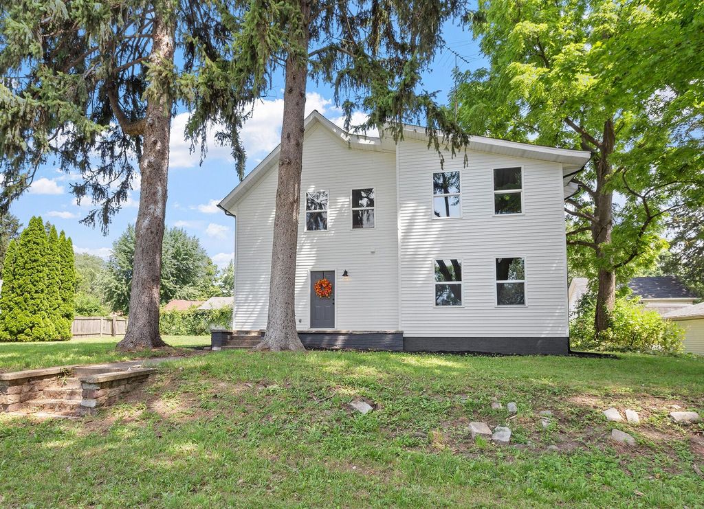 Photo of 125 Mcclung Road, La Porte, IN 46350 (MLS # 826306)