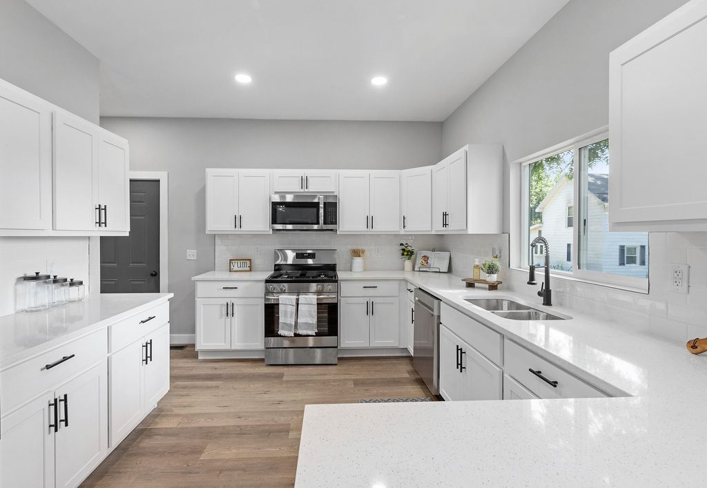 Photo of 125 Mcclung Road, La Porte, IN 46350 (MLS # 826306)