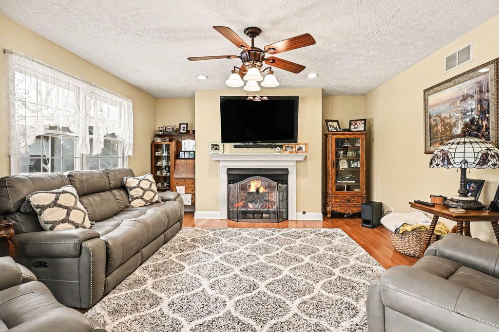Photo of 2698 N Van Gogh Drive, La Porte, IN 46350 (MLS # 837387)