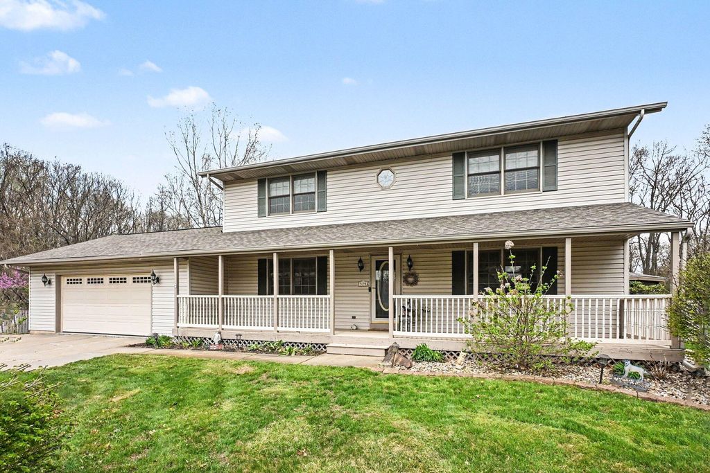 Photo of 2698 N Van Gogh Drive, La Porte, IN 46350 (MLS # 837387)