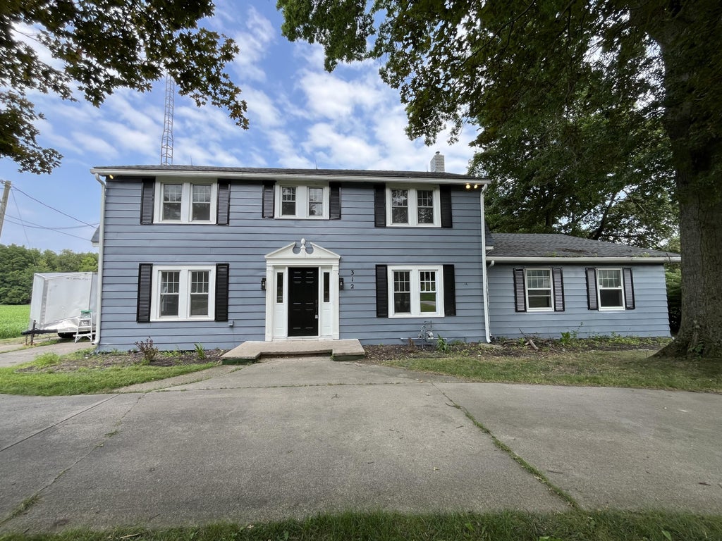 Photo of 312 Bristol Avenue, Middlebury, IN 46540 (MLS # 844978)