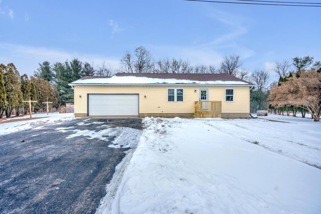 Photo of 3902 N Explorer Lane, Wheatfield, IN 46392 (MLS # 833676)