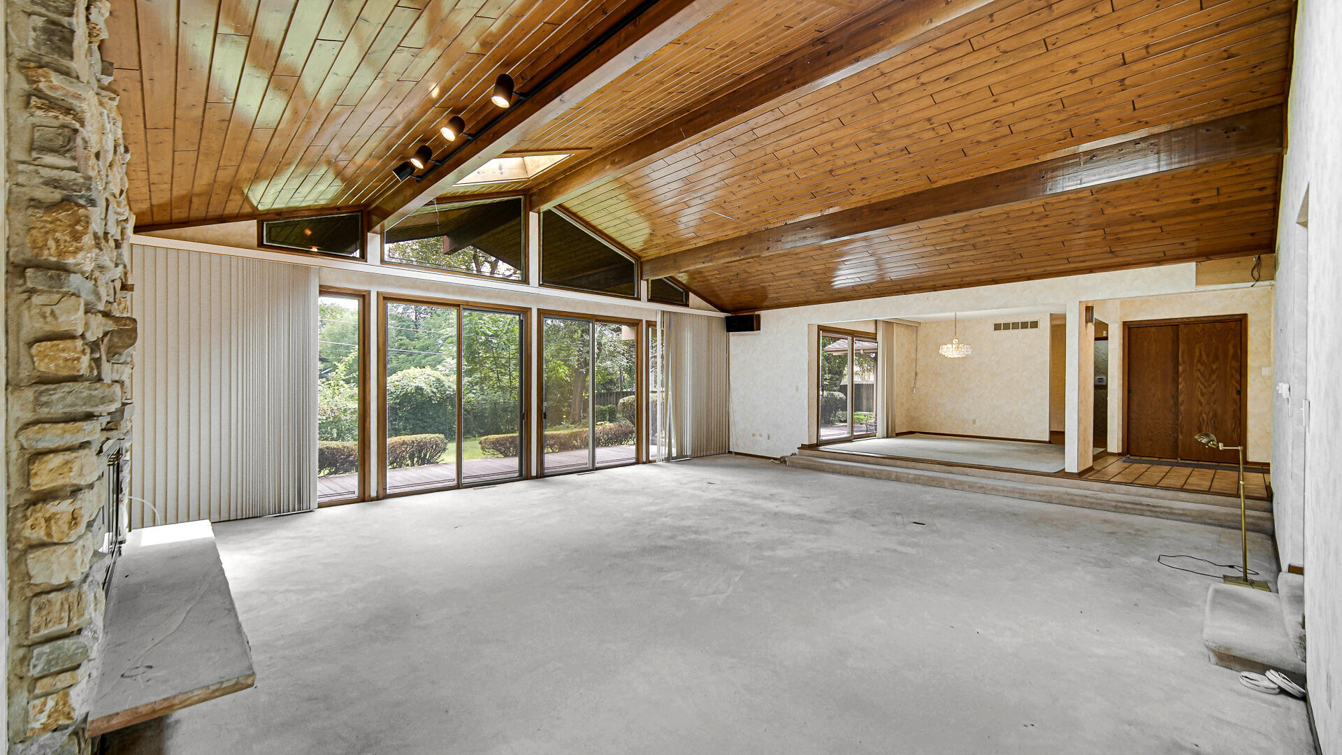1612 Wren Court