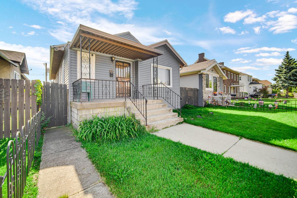 Photo of 4115 Grand Boulevard, East Chicago, IN 46312 (MLS # 832326)