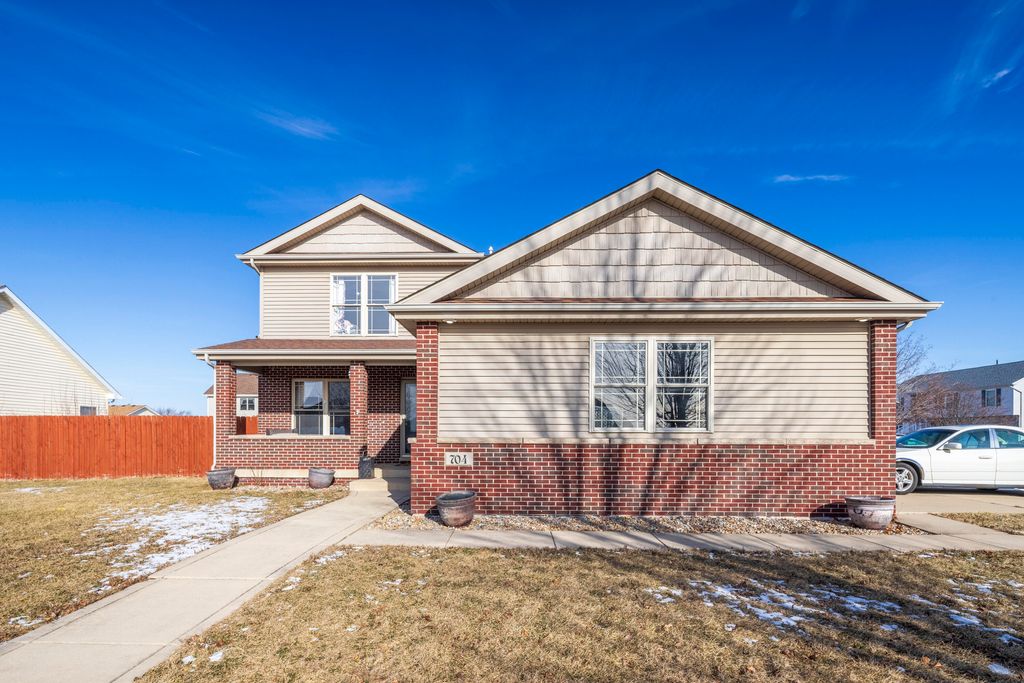 Photo of 704 Coach Light Lane, Lowell, IN 46356 (MLS # 833235)