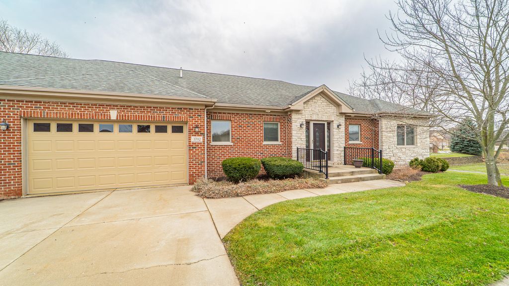 Photo of 3702 Westbridge Drive, Valparaiso, IN 46383 (MLS # 832620)