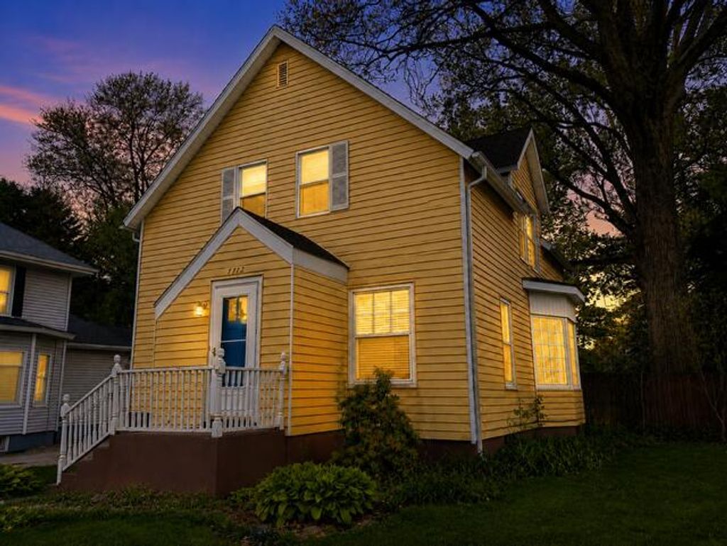 Photo of 1712 Monroe Street, La Porte, IN 46350 (MLS # 838953)