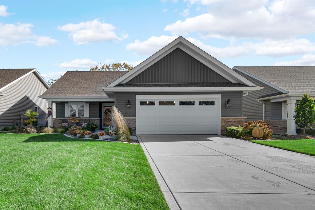 Photo of 1692 Carroll Court, Crown Point, IN 46307 (MLS # 829531)