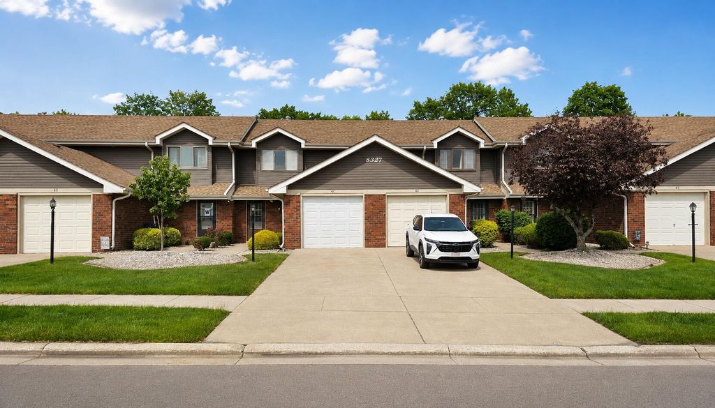 Photo of 8327 Fairbanks Street #4c, Crown Point, IN 46307 (MLS # 839725)