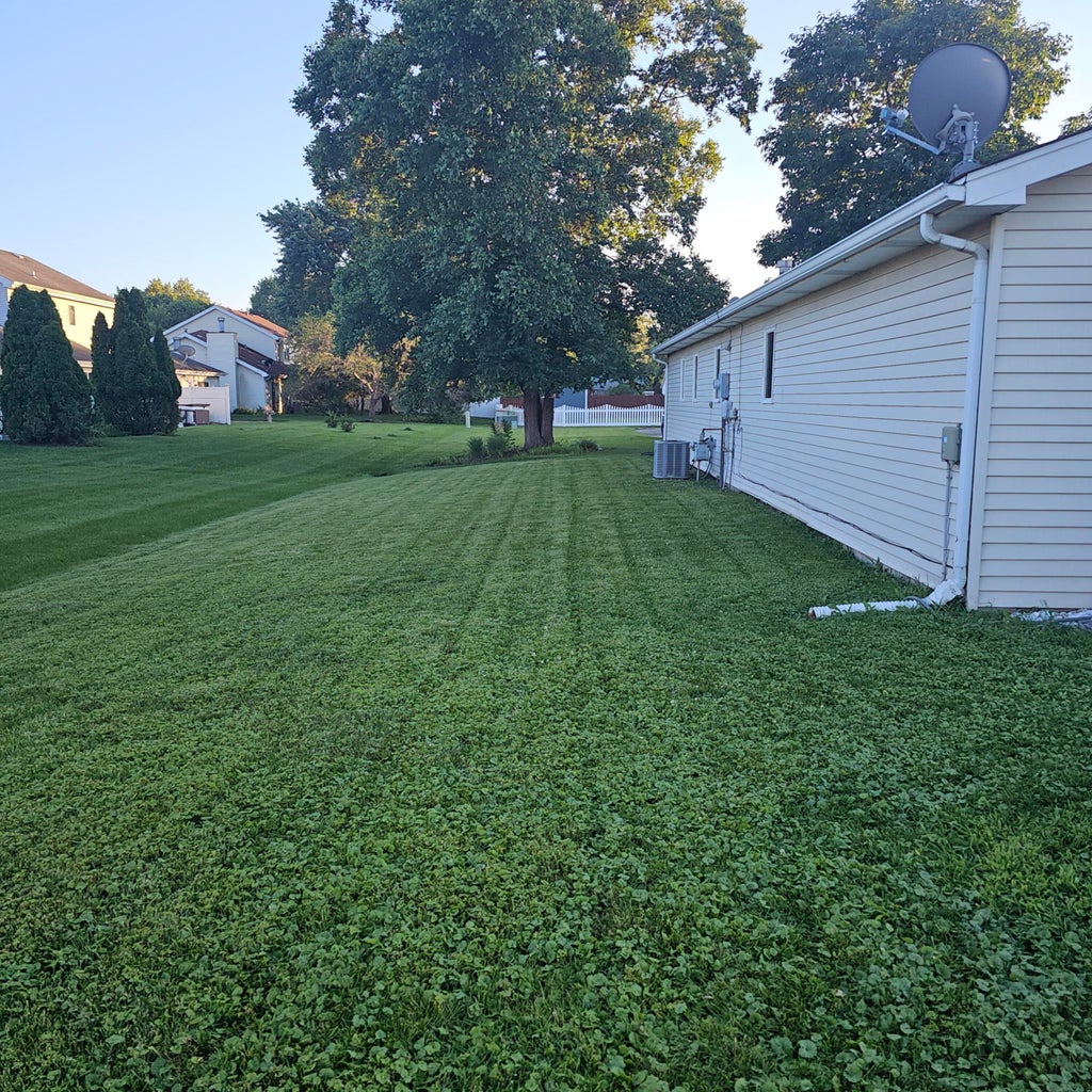 Photo of 155 Plum Creek Drive, Schererville, IN 46375 (MLS # 843235)