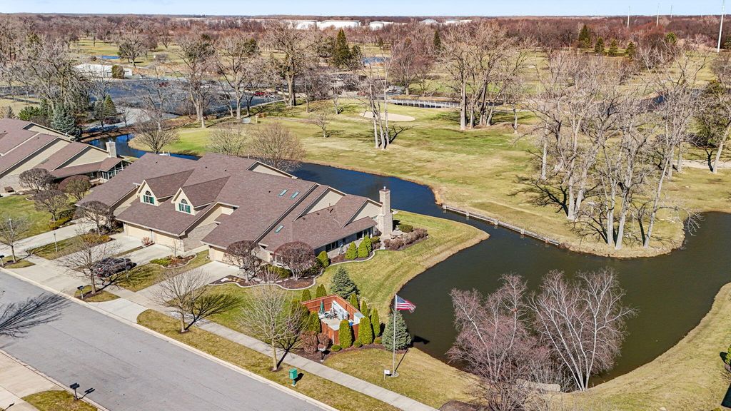 Photo of 514 Pinehurst Lane, Schererville, IN 46375 (MLS # 835222)