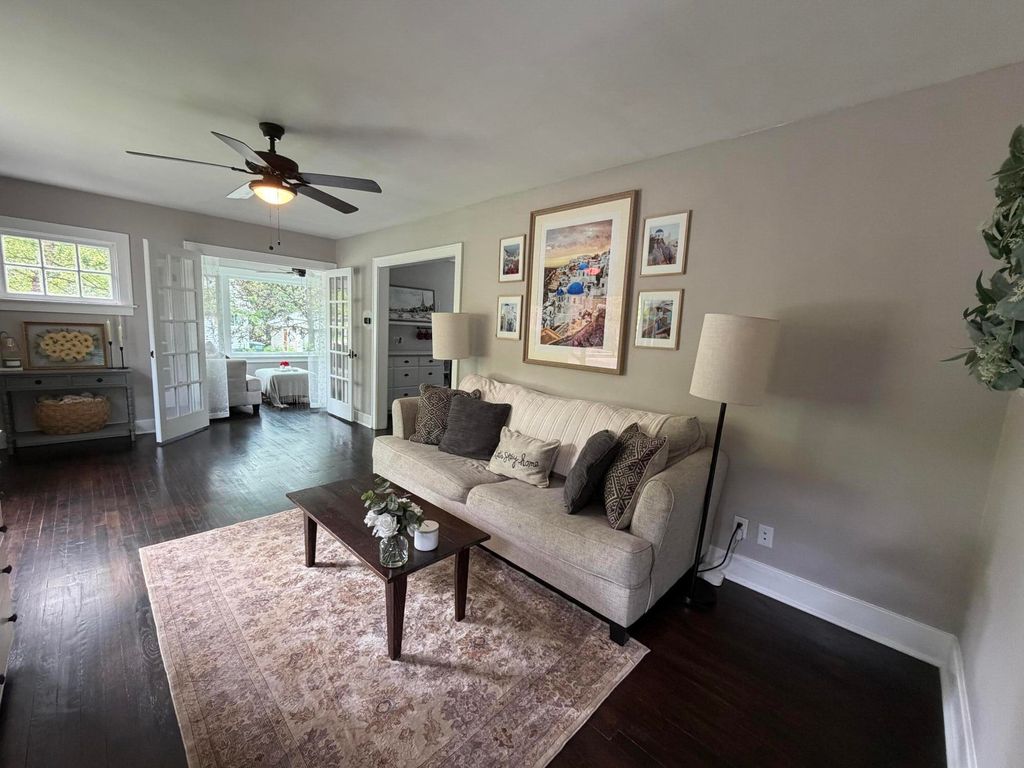 Photo of 601 Garfield Avenue, Valparaiso, IN 46383 (MLS # 839306)