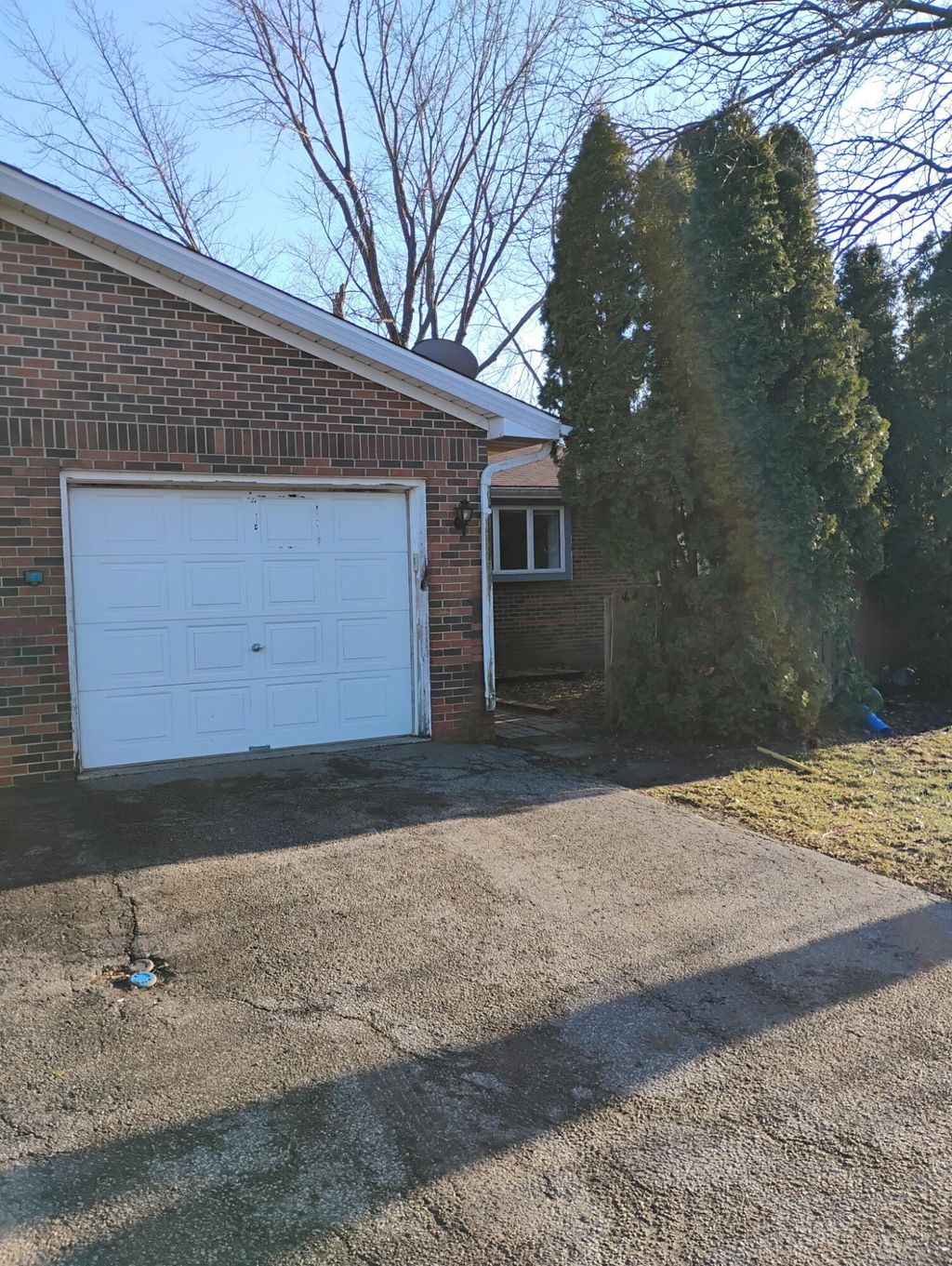 Photo of 144 Meadows Road, Crown Point, IN 46307 (MLS # 834016)