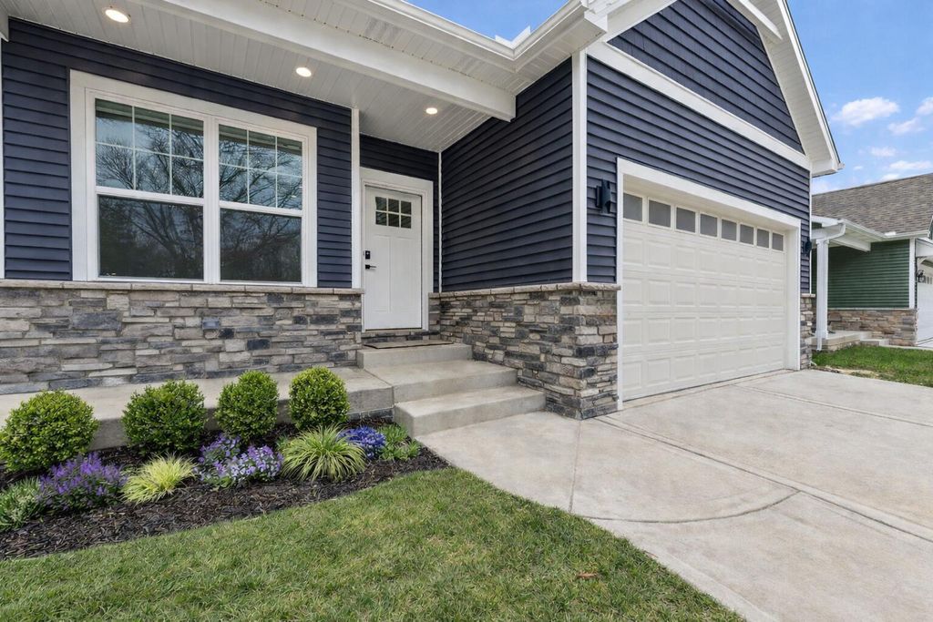 Photo of 1504 Waverly Road, Porter, IN 46304 (MLS # 834895)