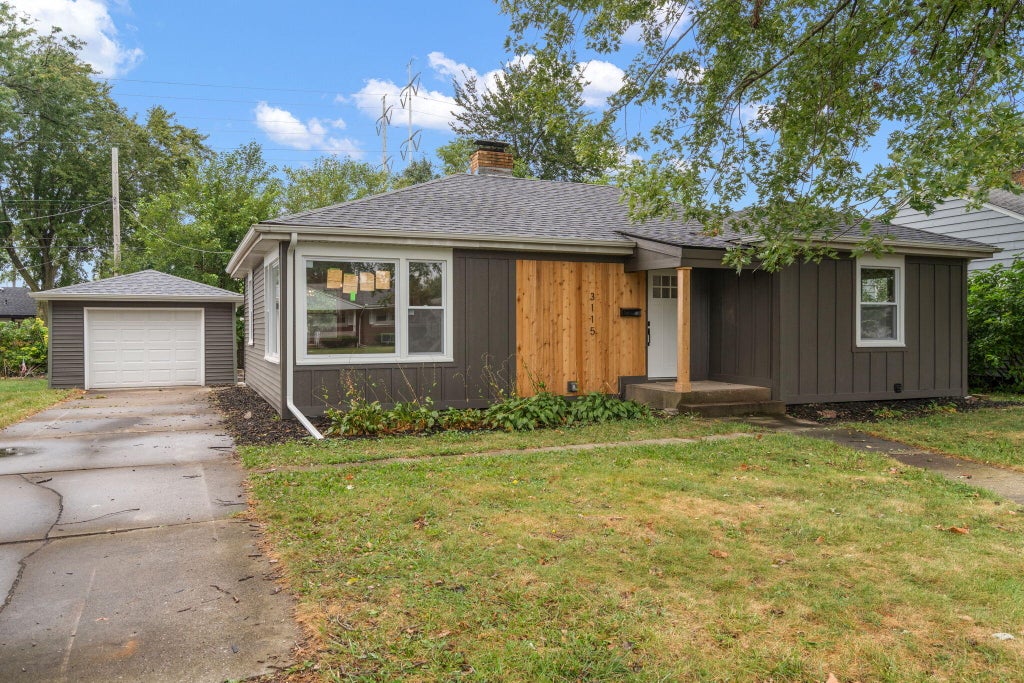 Photo of 3115 Franklin Street, Highland, IN 46322 (MLS # 845509)