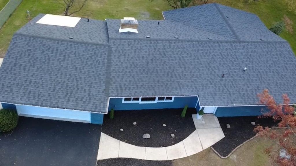 Photo of 2601 W 57th Avenue, Merrillville, IN 46410 (MLS # 830002)