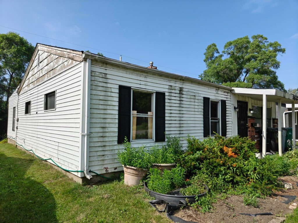 Photo of 5533 E 13th Place, Gary, IN 46403 (MLS # 845599)