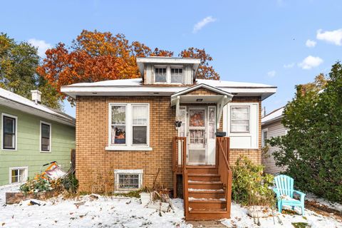 515 165th Street, Hammond, IN 46324 - #: 830802