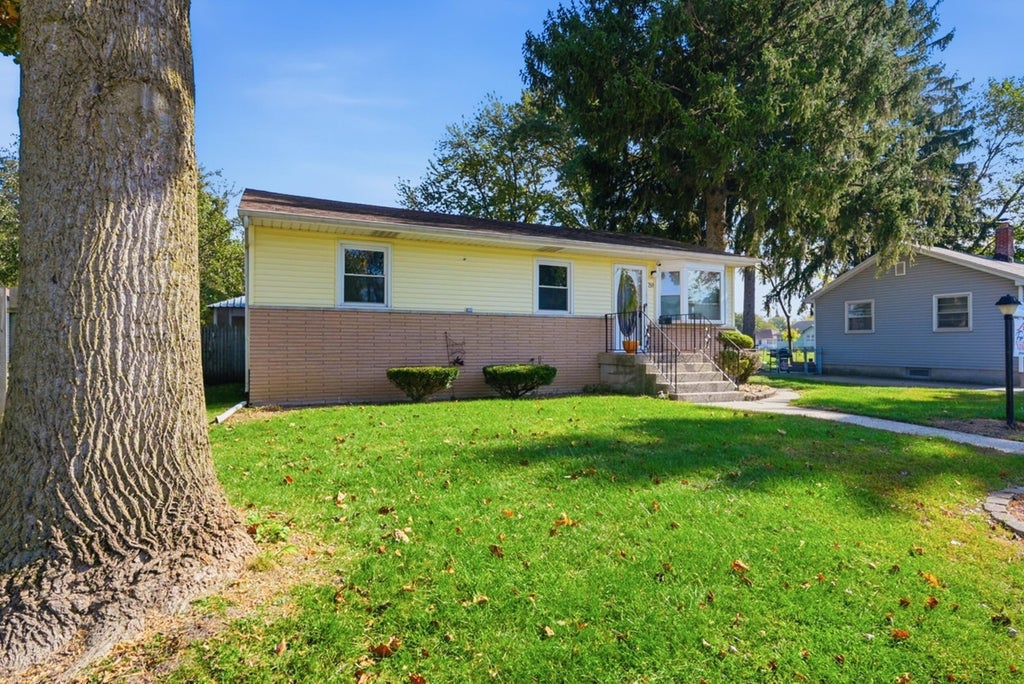 Photo of 759 Water Street, Hobart, IN 46342 (MLS # 846816)