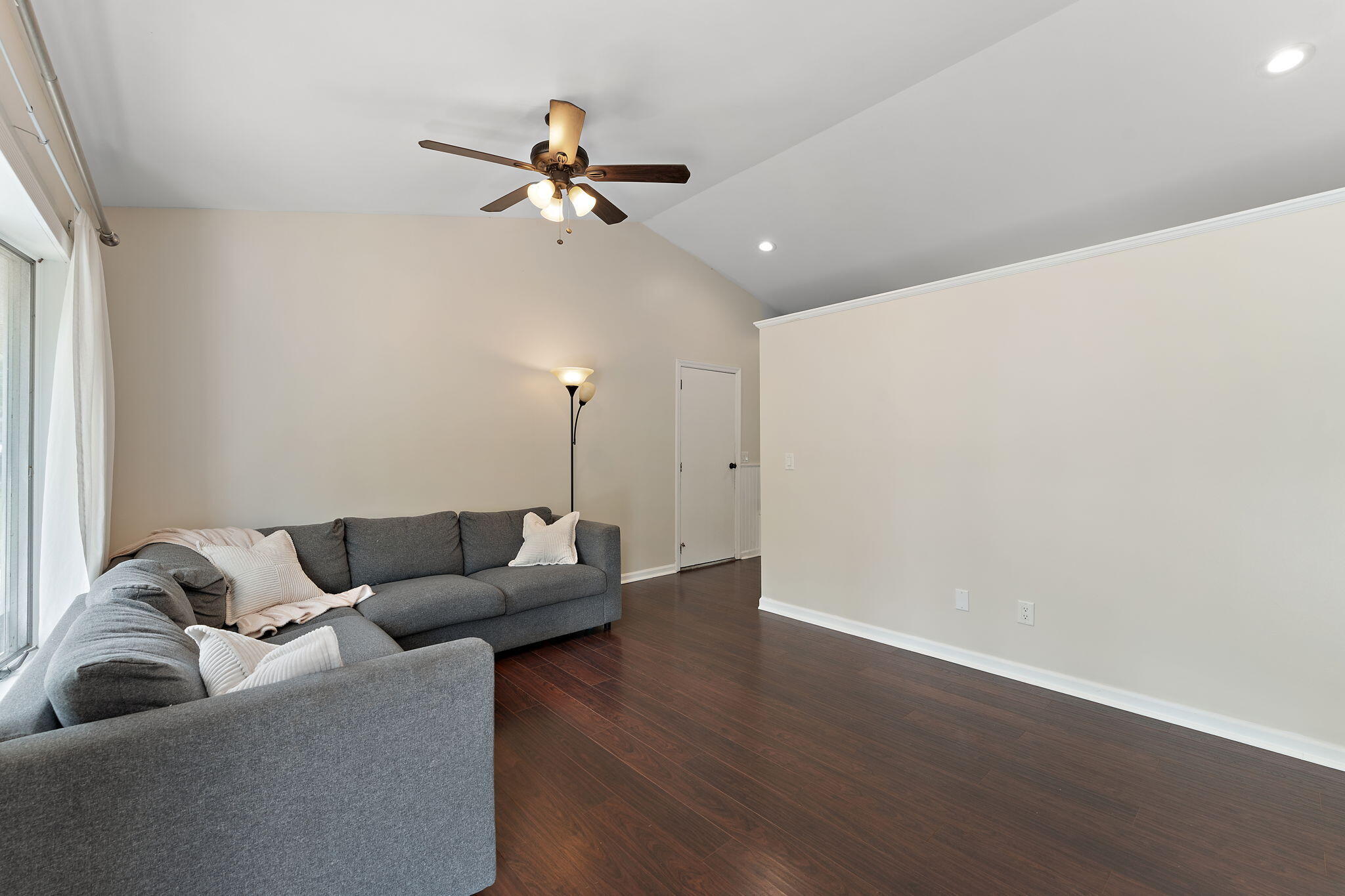 7314 S Willowbrook Drive