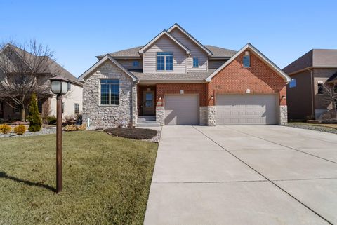 10057 New Devon Street Munster IN 46321