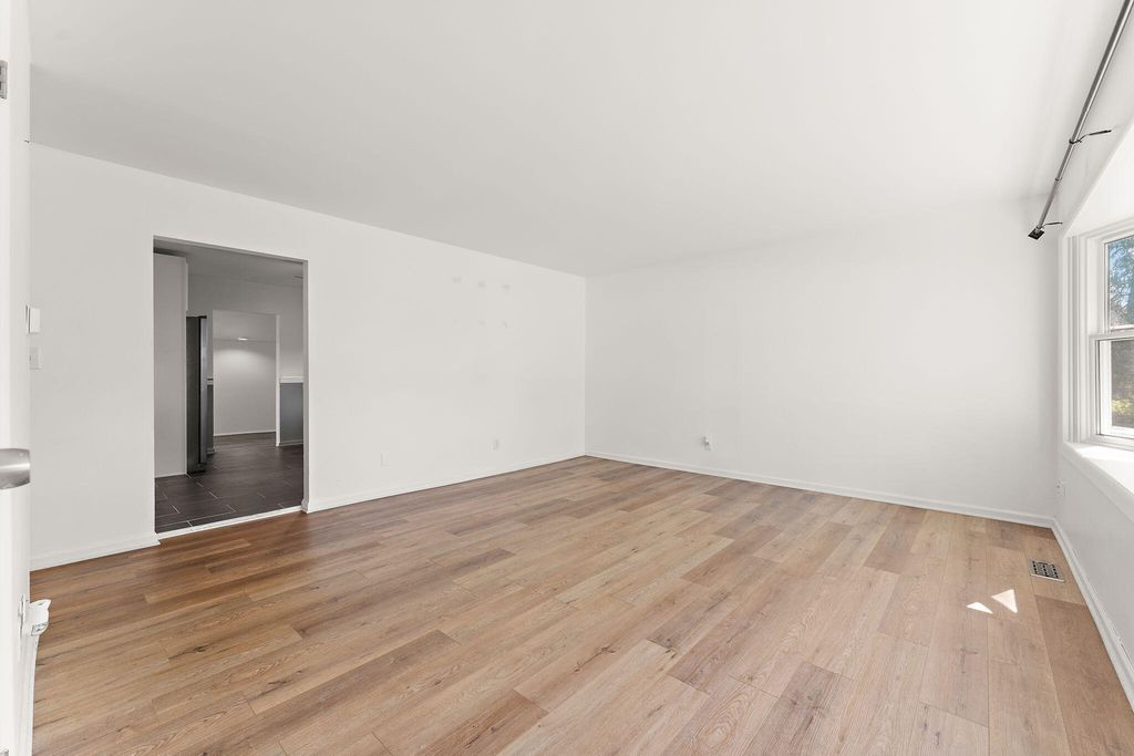 Photo of 2201 Ade Avenue, Valparaiso, IN 46383 (MLS # 838245)