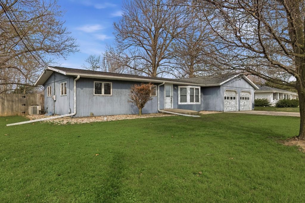 Photo of 2372 S Taylor Road, Mill Creek, IN 46365 (MLS # 836424)