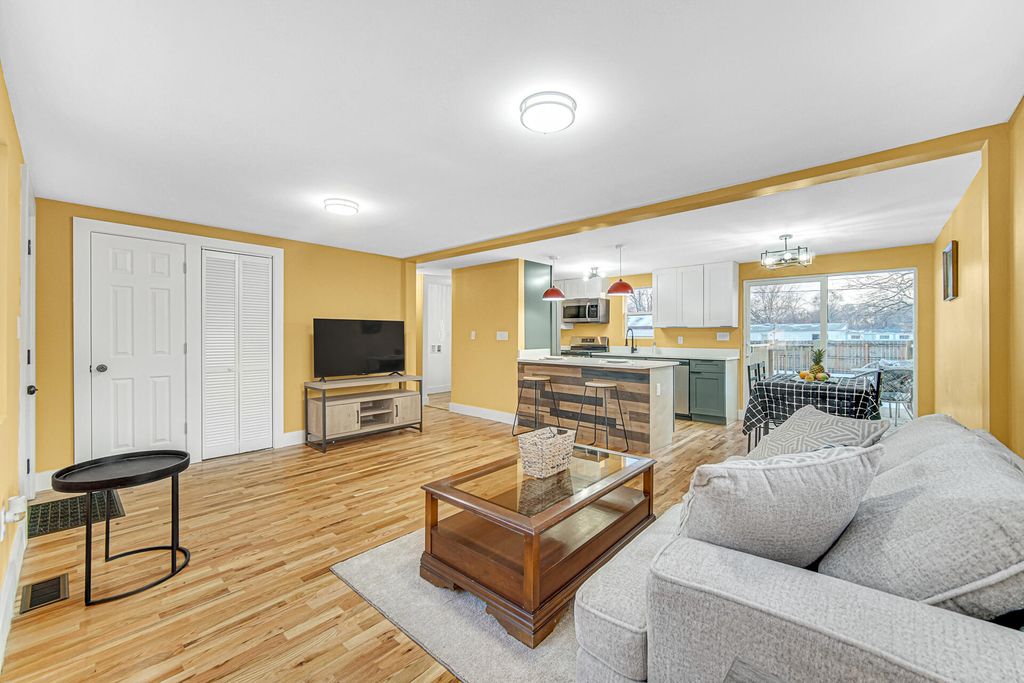 Photo of 81 Lincoln Avenue, Hobart, IN 46342 (MLS # 833127)