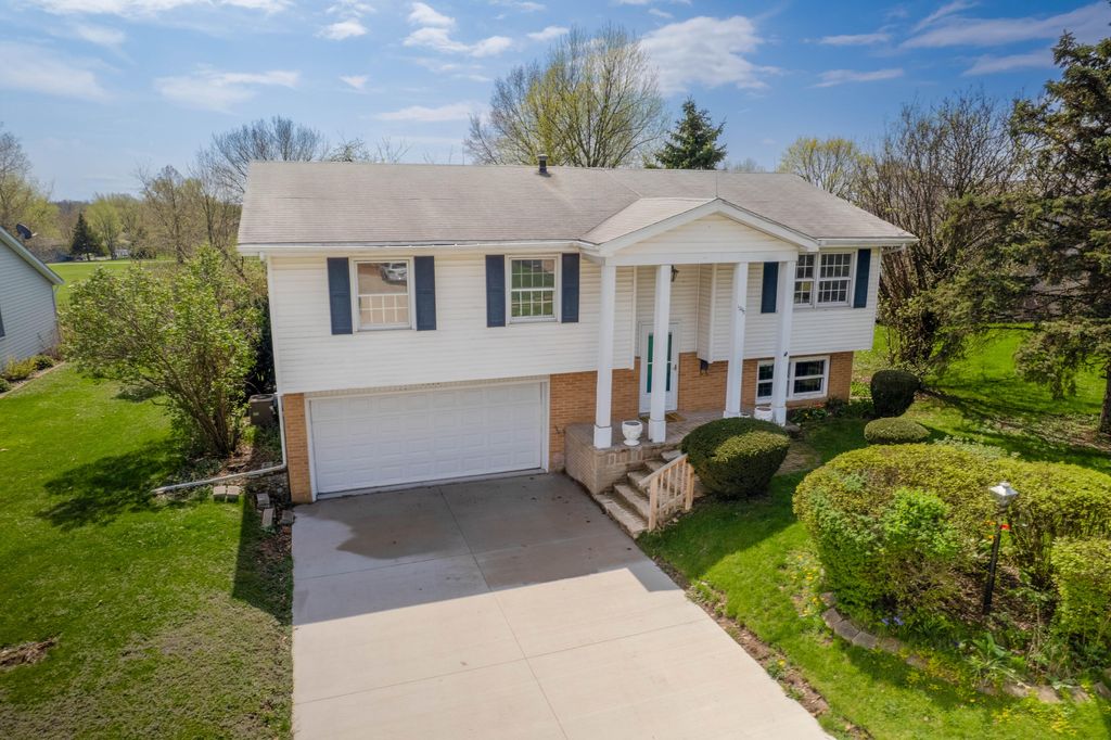 Photo of 1293 Brandywine Road, Crown Point, IN 46307 (MLS # 837360)