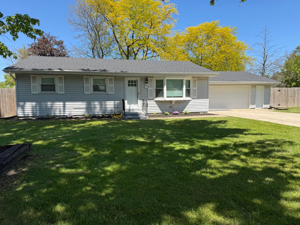 Photo of 3412 W 78th Place, Merrillville, IN 46410 (MLS # 838917)