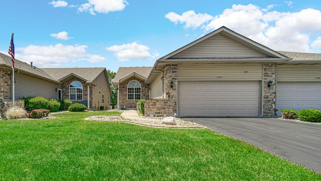 Photo of 1461 Mybeck Place, Crown Point, IN 46307 (MLS # 839924)