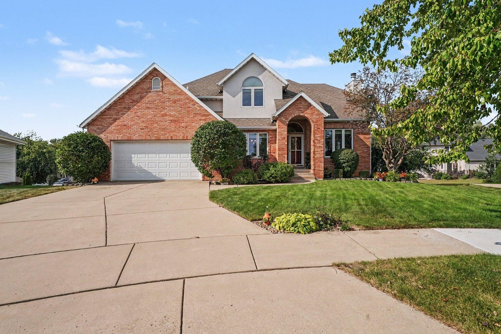 Photo of 2226 Cowan Court, Schererville, IN 46375 (MLS # 845473)