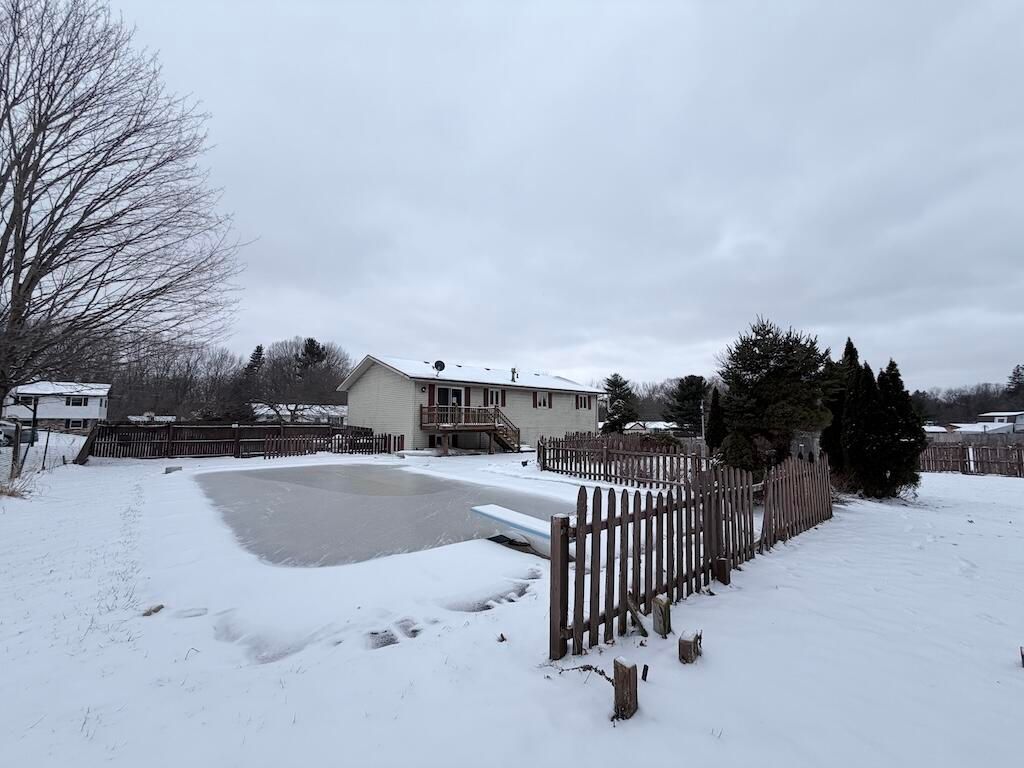 Photo of 5747 W Pleasant Hills Trail, La Porte, IN 46350 (MLS # 832776)