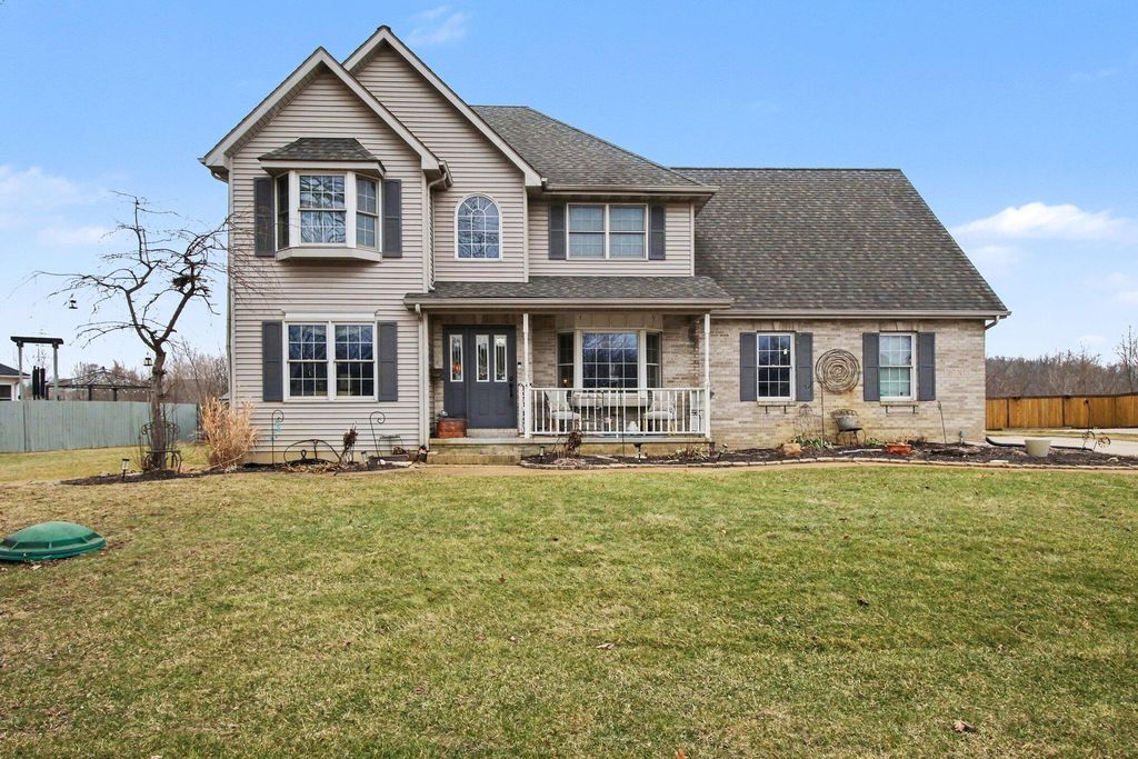 Photo of 22 Covington Drive, Valparaiso, IN 46385 (MLS # 834861)