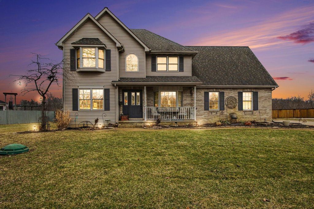 Photo of 22 Covington Drive, Valparaiso, IN 46385 (MLS # 834861)