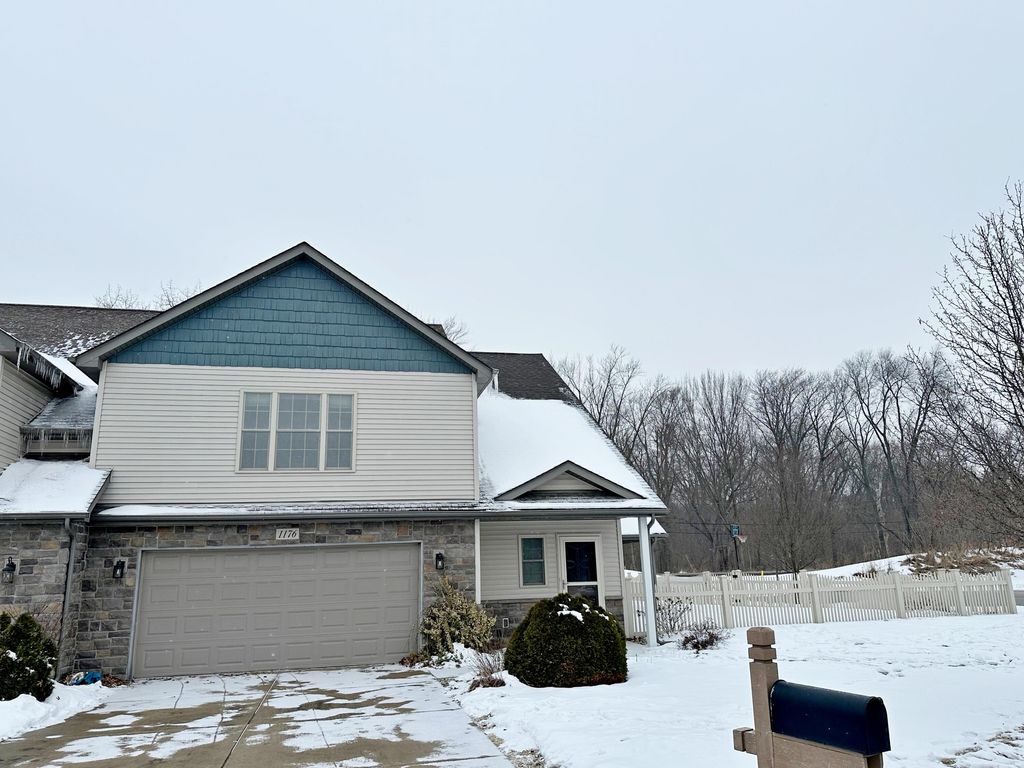 Photo of 1176 Sawgrass Drive, Griffith, IN 46319 (MLS # 833664)