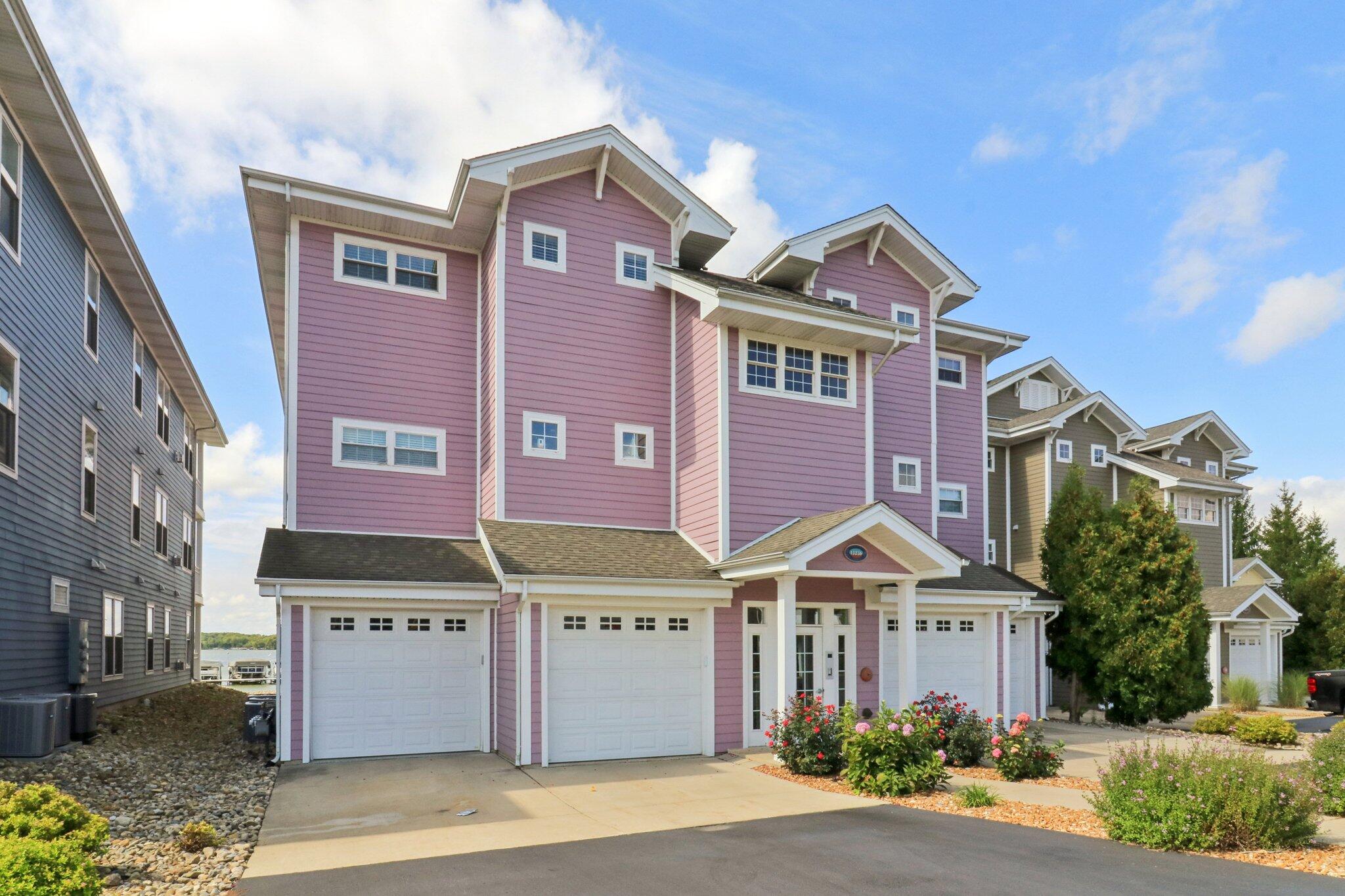 13236 E Lakeshore Drive J-302