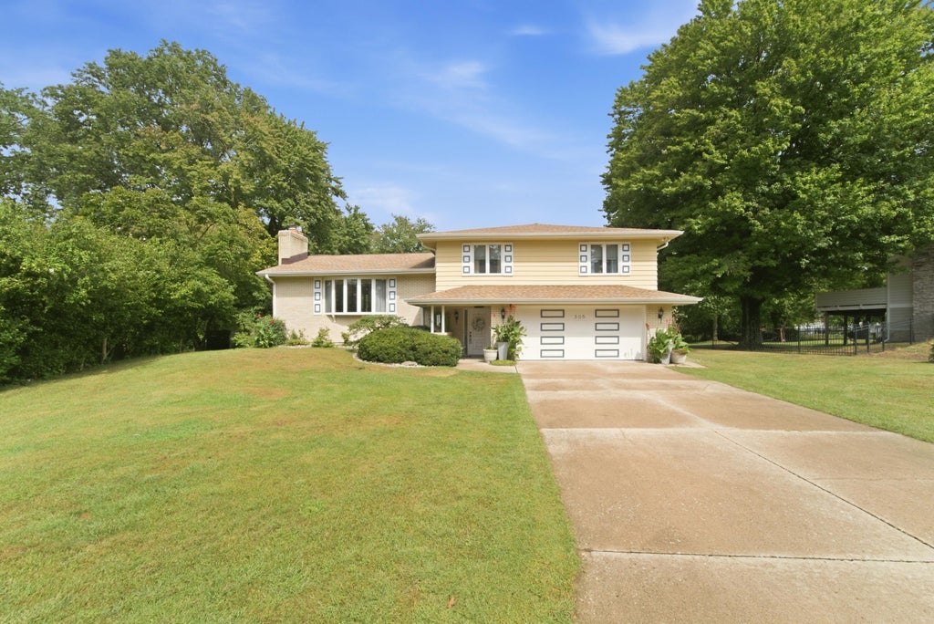 Photo of 305 Lady Lane, Michigan City, IN 46360 (MLS # 845605)