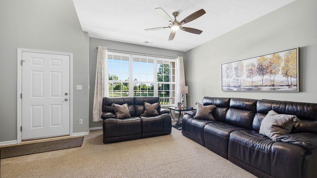 Photo of 911 E 113th Lane, Crown Point, IN 46307 (MLS # 840579)