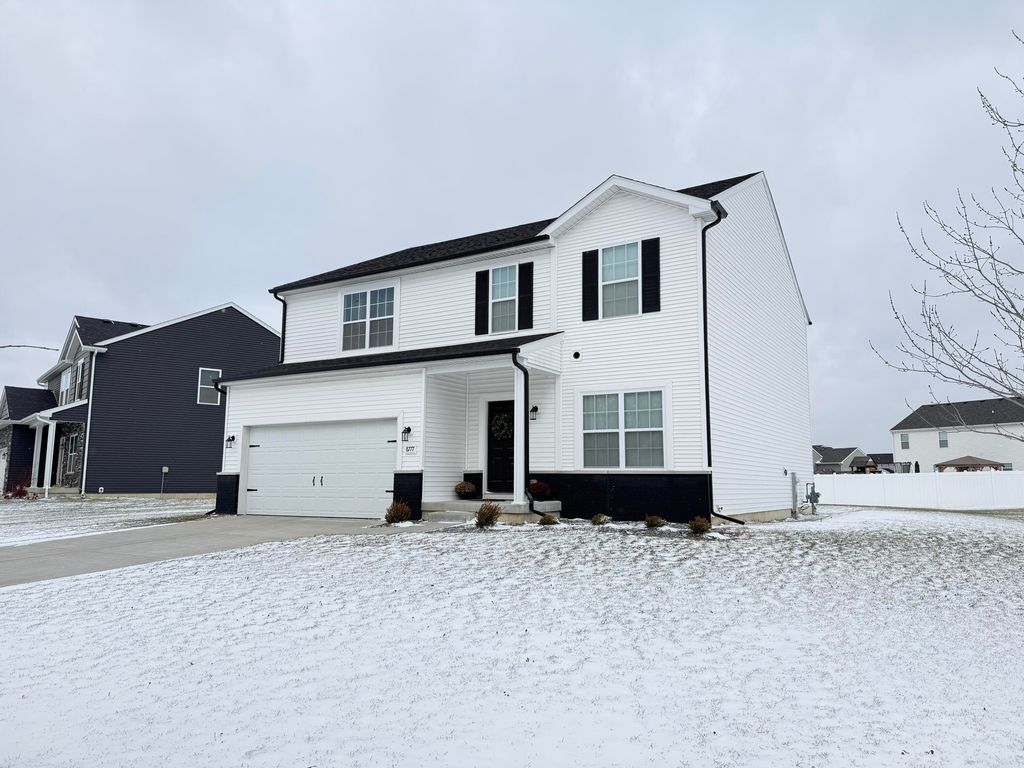 Photo of 8777 Burr Ridge Circle, Crown Point, IN 46307 (MLS # 832292)