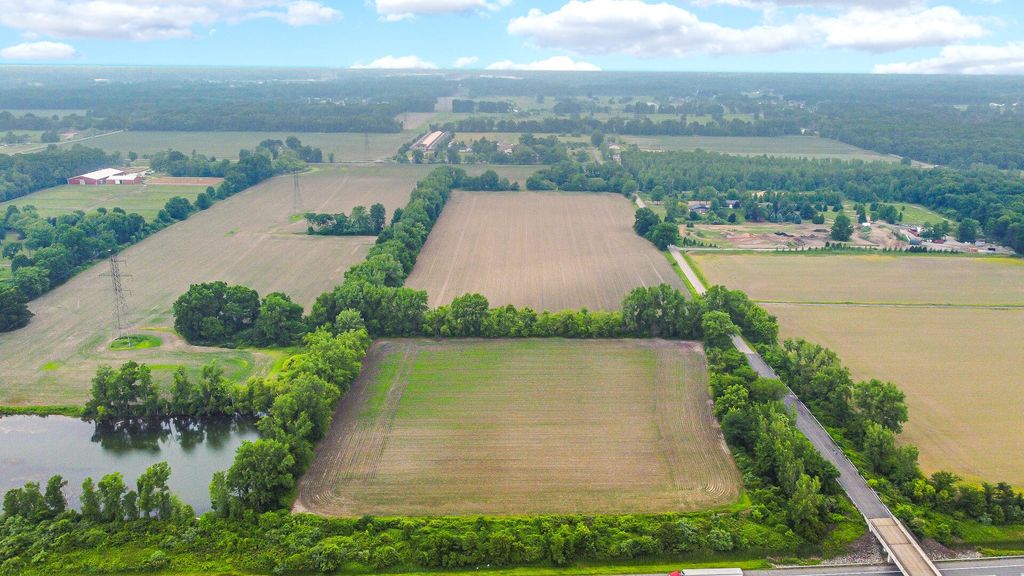 Photo of 0 W 1050 N, Chesterton, IN 46304 (MLS # 835990)