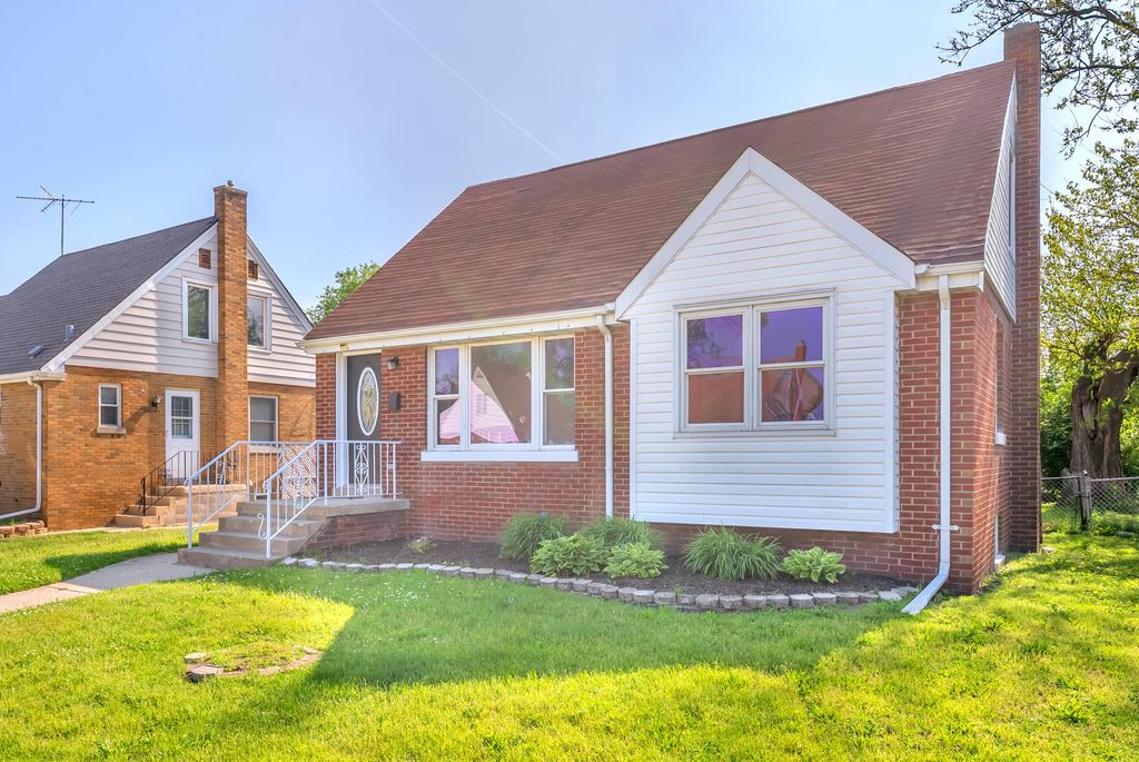 Photo of 7221 Mclaughlin Avenue, Hammond, IN 46324 (MLS # 839400)