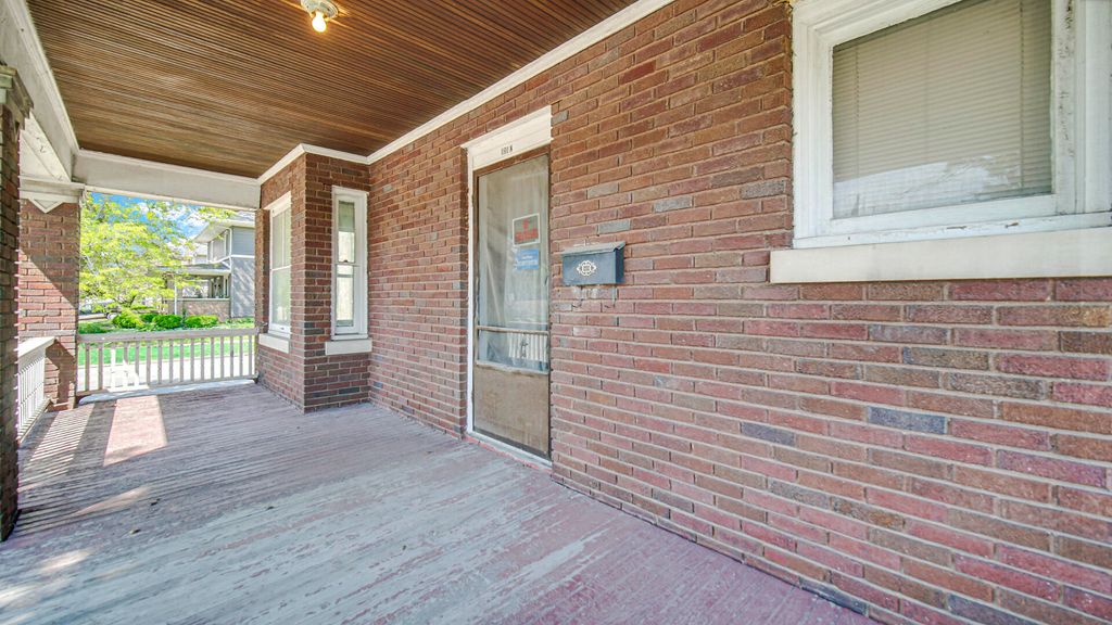 Photo of 101 E Lincolnway, La Porte, IN 46350 (MLS # 839853)