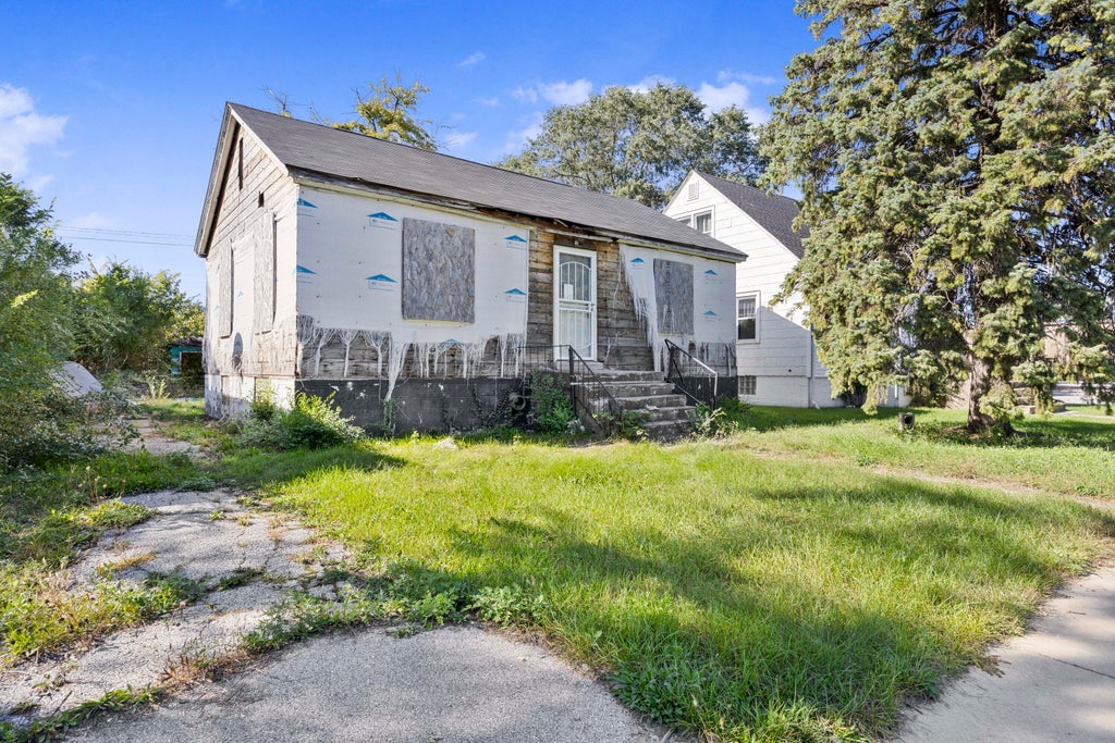 Photo of 322 Clark Road, Gary, IN 46406 (MLS # 846573)