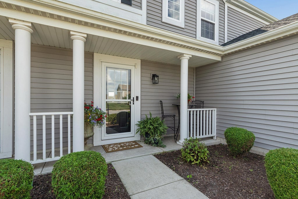 Photo of 15625 W 101st Place, Dyer, IN 46311 (MLS # 843604)