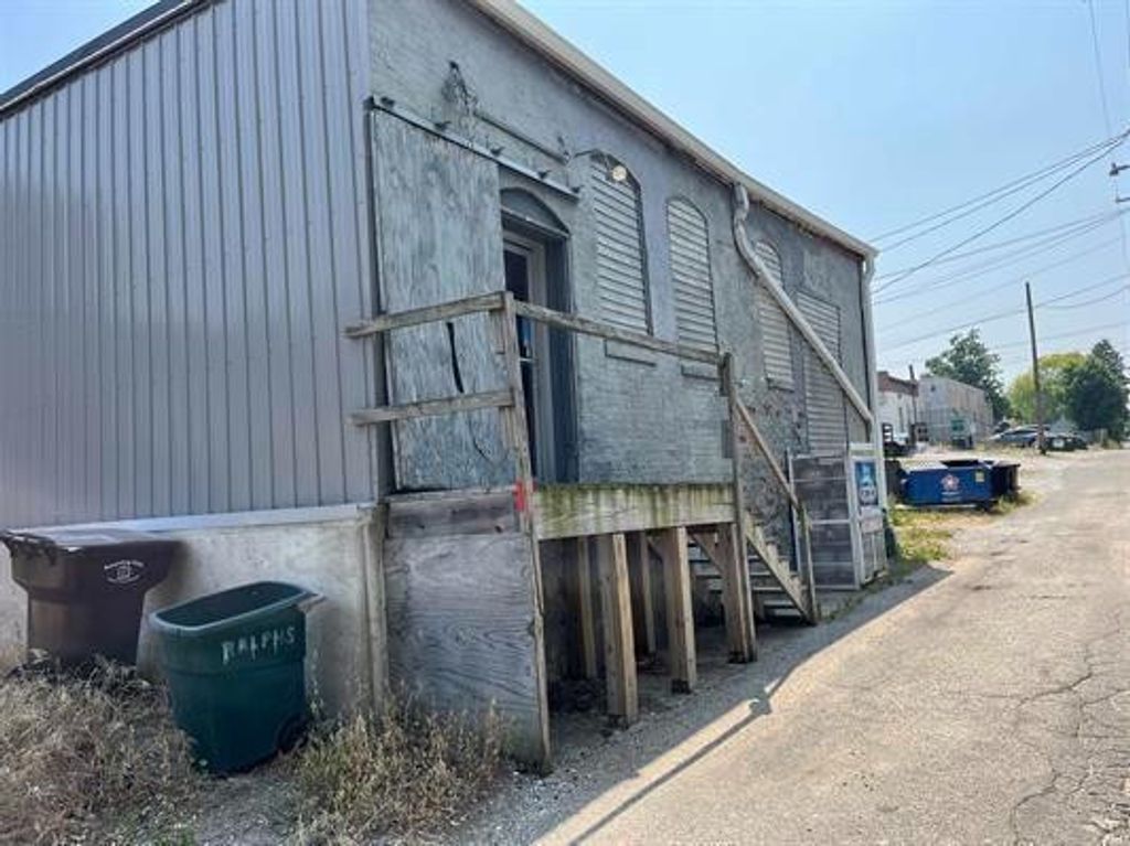 Photo of 123 Michigan Street, New Carlisle, IN 46552 (MLS # 834764)