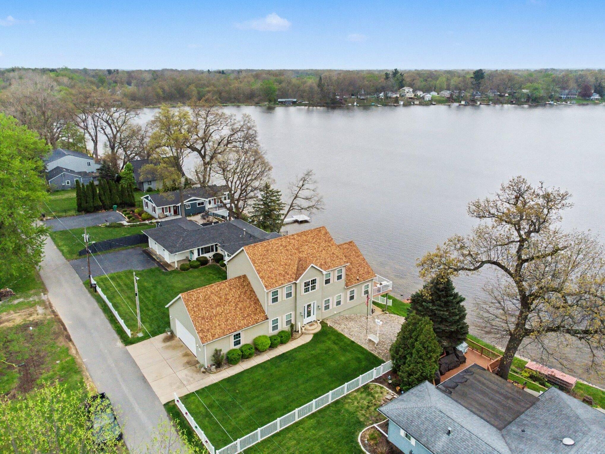 107 Lakeview Drive A